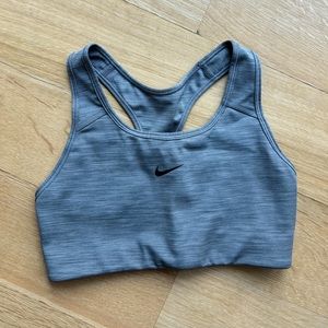 Nike - Racerback sports bra